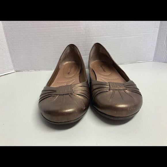 BARE TRAPS, Narizona Style, gold color, 7.5 flats, slip on, leather/man-made - Picture 13 of 15
